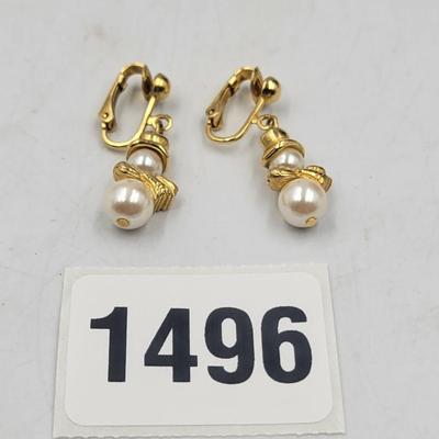 Faux Pearl Gold Toned Clip On Earrings