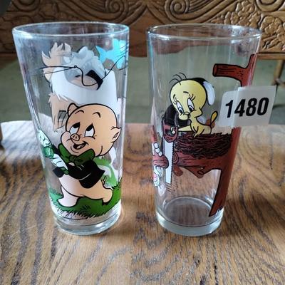 Looney Tunes Collector Series Glasses set