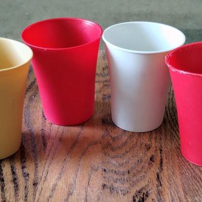 Set of 4 Tupperware Kids Cups