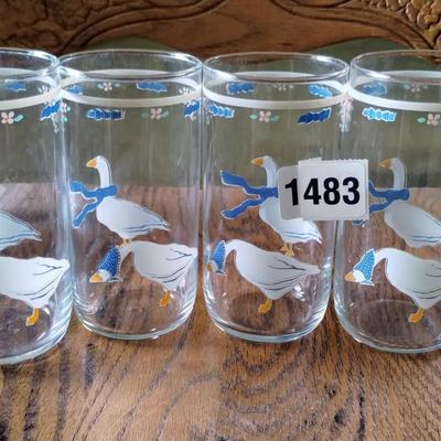 Vintage Newcor Countryside Geese Glasses
