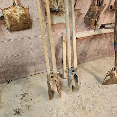 Large Selection of Yard/Garden Tools  (WS-JS)