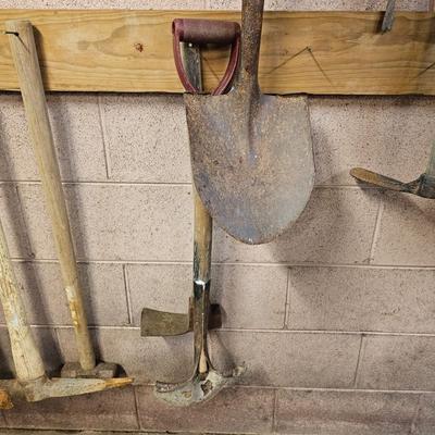 Large Selection of Yard/Garden Tools  (WS-JS)