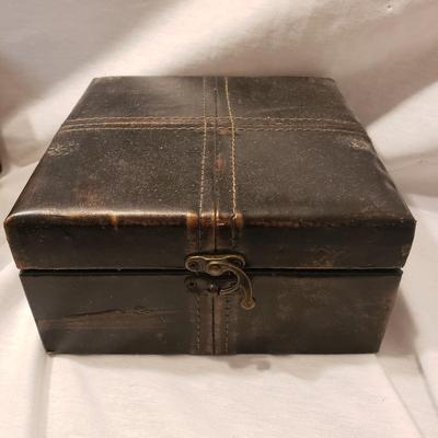 Wooden Oval Mirror and More (D-KD)