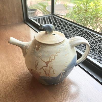 Clay Lidded Teapot