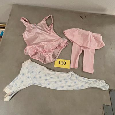 Lot of toddler Girls clothes