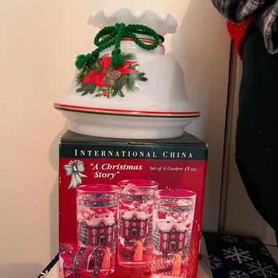Mixed Christmas Decor Lot