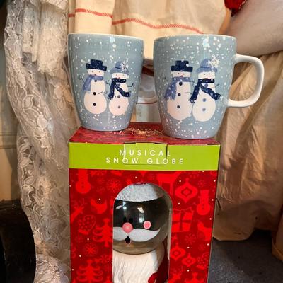 Mixed Christmas Decor Lot