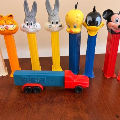 Lot of 16 Vintage PEZ Dispensers/Toys - Mickey Mouse, DC Comics