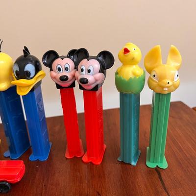 Lot of 16 Vintage PEZ Dispensers/Toys - Mickey Mouse, DC Comics