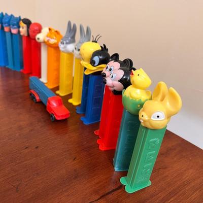 Lot of 16 Vintage PEZ Dispensers/Toys - Mickey Mouse, DC Comics