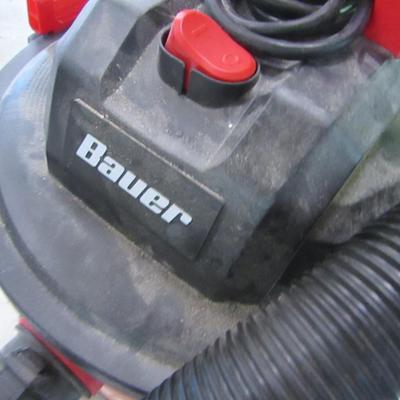 Bauer 14 Gallon Wet/Dry Vacuum