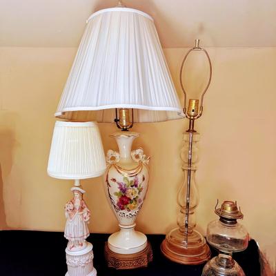 Lot 4 Vintage Lamps - Working Condition