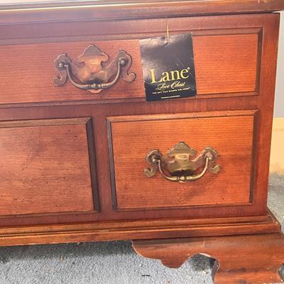 Vintage Lane Cedar Chest