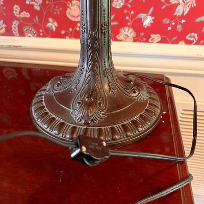 Tiffany Style Floral Stained Glass Table Lamp