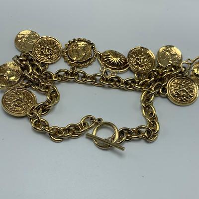 Medallion Style Necklaces from Around the World (B2-HS)
