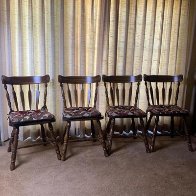 4 Wooden chairs with seat cushions