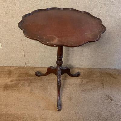 Wooden Antique Pedestal Table