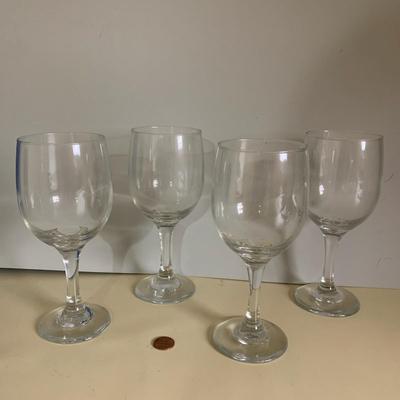 4 Wine Glasses
