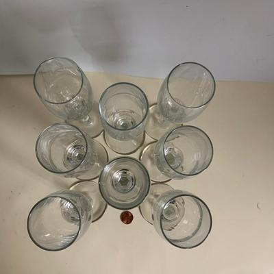 8 Champagne Flutes / Glasses