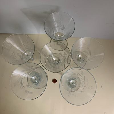 6 Wine Glasses with Flower engraving