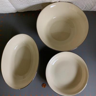 7 Piece Lenox maywood Dinner Set (Centerpiece Bowl & More)