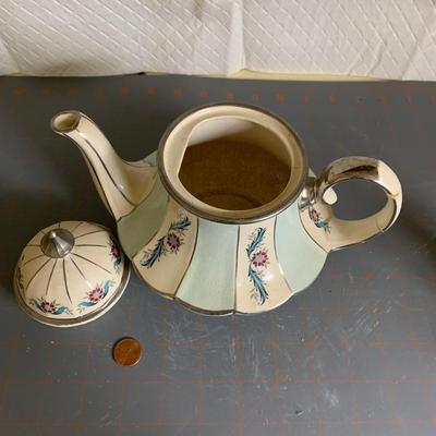 England Quimper Tea Set + pretty salt & pepper shakers