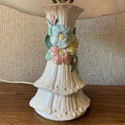 White Vintage Floral Bed Lamp with Ceramic Base