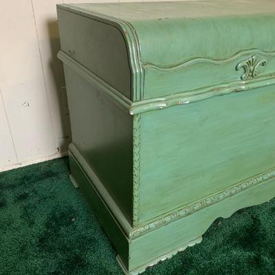 Blanket Cedar Chest Green Color
