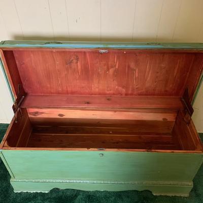 Blanket Cedar Chest Green Color