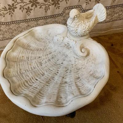 Bird Bath with base