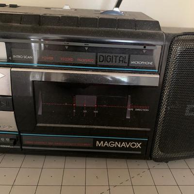 Vintage 1988 MAGNAVOX CD8880 CD Radio Cassette Recorder BoomBox