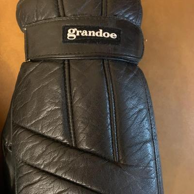 2 Vintage Ski Gloves Mittens and 1 gloves (Black, blue & White)