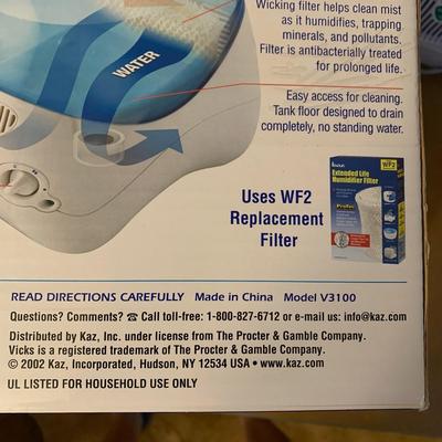 Vicks V3100-CAN 1.0Gal Cool Mist Humidifier 
