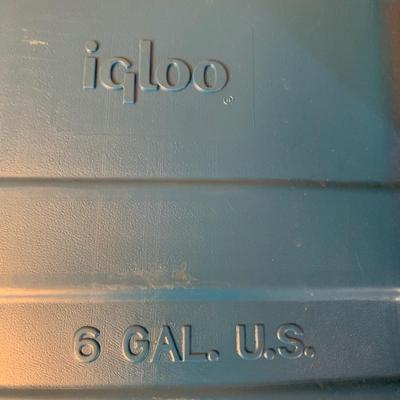 Cargo 6 Gallon Water Storage Container, Blue Set of 2