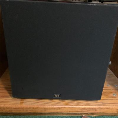 6 NHT SA-2 Amplifier Surround Sound + 6 Speakers