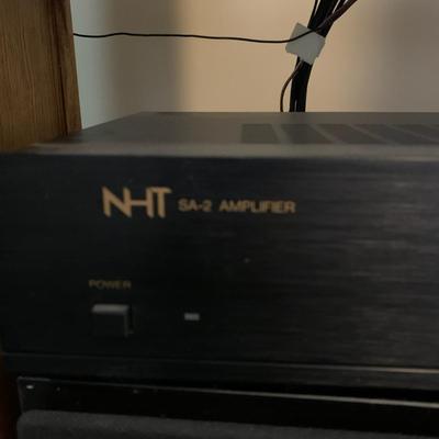 6 NHT SA-2 Amplifier Surround Sound + 6 Speakers