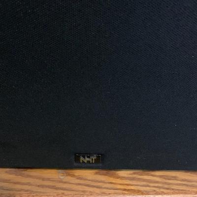 6 NHT SA-2 Amplifier Surround Sound + 6 Speakers