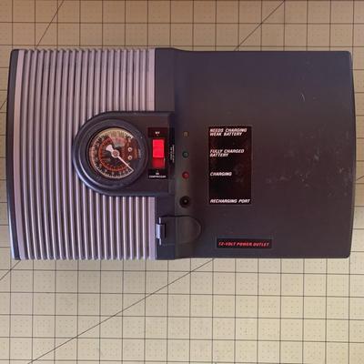 Craftsman 75116 Portable Battery Powered Air Compressor 250 PSI 12-Volt DC