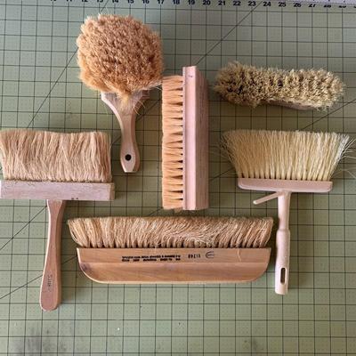 5 Types of Cleaning Brush Scrub & Scrape