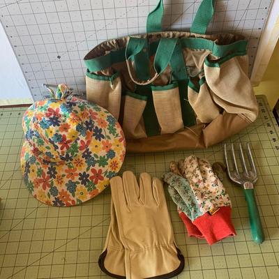 Gardening Tools (Cap, Bag, Gloves & More)