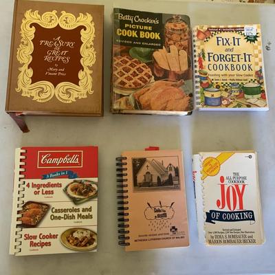 Crockpot Slow Cooker Vintage Cookbooks 