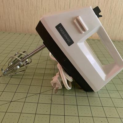 Eastern Electric Hand Baking Mixer (White)