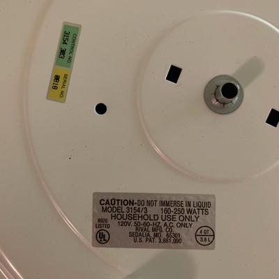 4 QT Vintage Rival Crock Pot