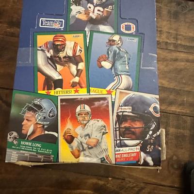 FLEER NFL BOX
