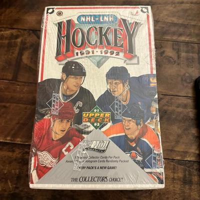 1991 - 1992 NHL UPPDERDECK BOX