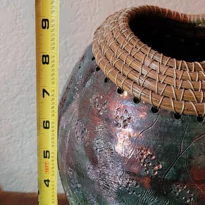 Medium Contemporary Studio Pottery by Joyce Shuman