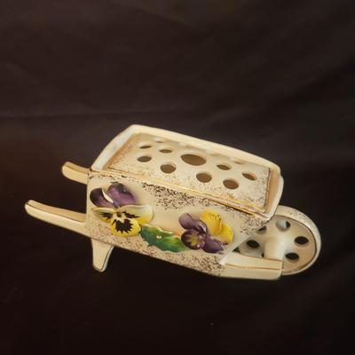 Pansy Themed Art and More (D-KD)