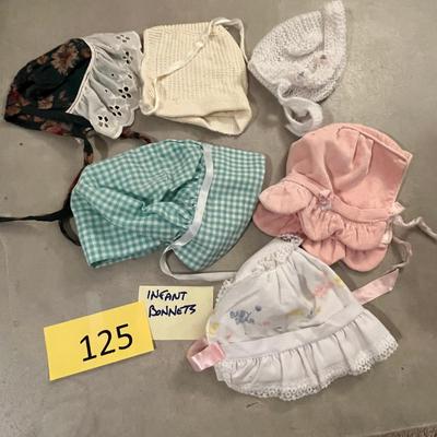 Lot of infant's bonnets