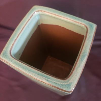 Kate Spade Crystal Vase, Vases, Frogs and More (GR-KD)