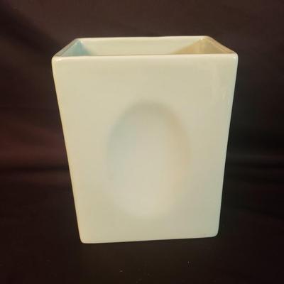 Kate Spade Crystal Vase, Vases, Frogs and More (GR-KD)